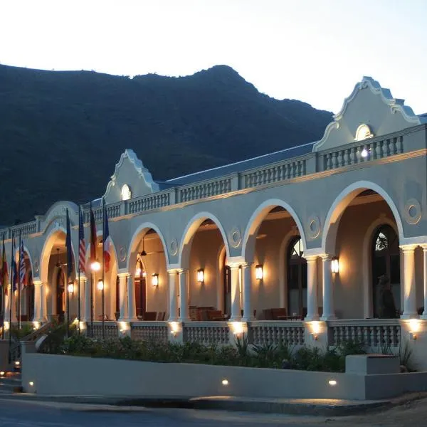 The Royal Hotel, hotelli kohteessa Riebeek-Kasteel