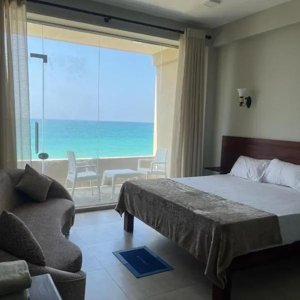 Blue Wave Beach Villa by Aaryan Group, ξενοδοχείο σε Ambalangoda