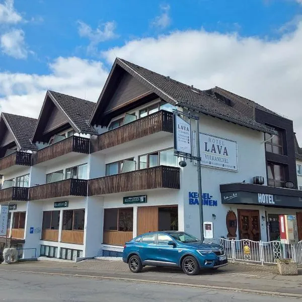 Hotel Lava Vulkaneifel، فندق في داون