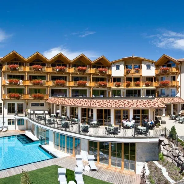 Hotel Chalet Tianes - Alpine Relax, отель в Кастельротто