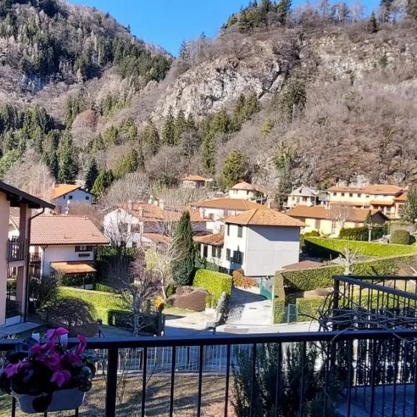 Casa ALBERTO - appartamento zona Bellagio, хотел в Magreglio