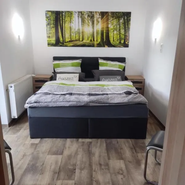 Ferienwohnung 3 am Hofladen Hellendorf, hotel v destinaci Bad Gottleuba