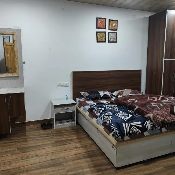 Vaikunth homestay, hotel in Solan