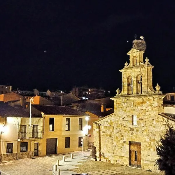 Mirador de las cigüeñas, hotel a El Perdigón