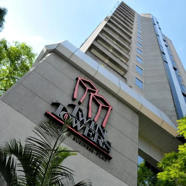 Aparthotel Twin Towers，聖貝爾納多－杜坎普的飯店