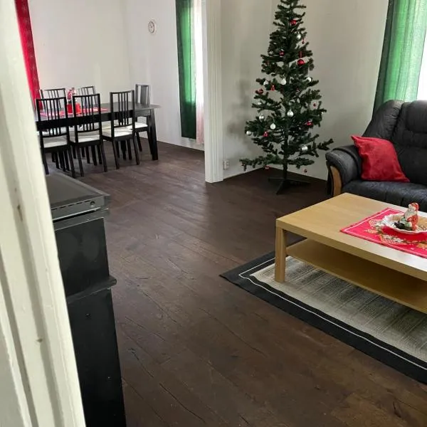 Vacker villa i Fröseke, hotel v destinaci Fröseke