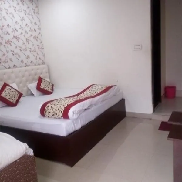 Hotel Ajay, Phata, hôtel à Gaurikund