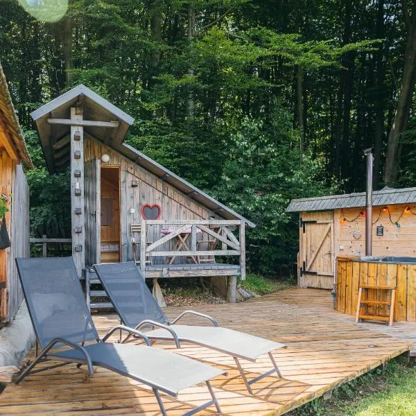 Alp Glamping Village, hotel v destinaci Radovljica