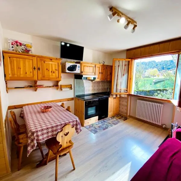 Appartamento Andrea, khách sạn ở Cesuna