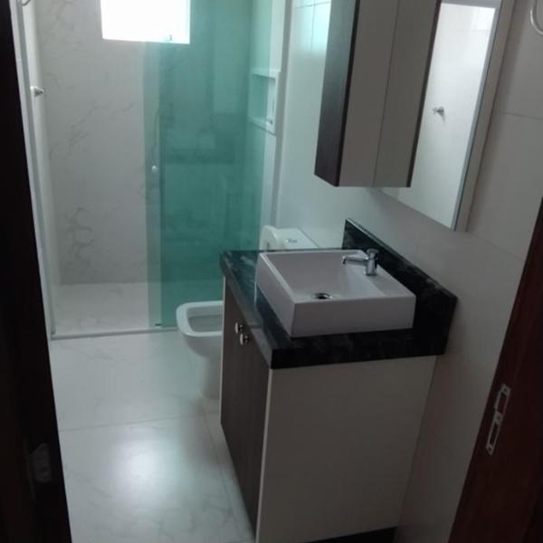Sobrado em Piçarras com piscina - Foto 3