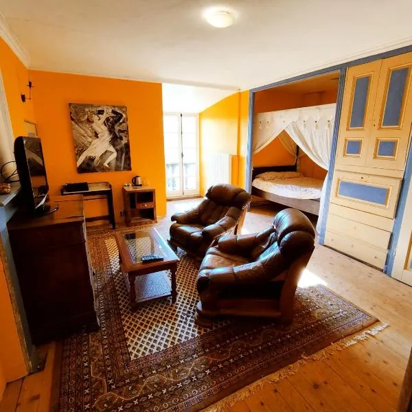 Chambre d'hôtes Château Montegut Rustique, hotel v destinaci Montégut