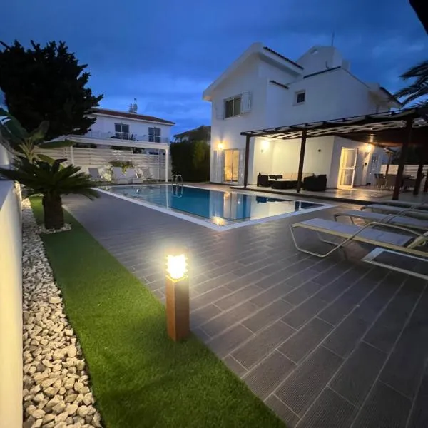 Villa Aleksandar, hotelli kohteessa Protaras