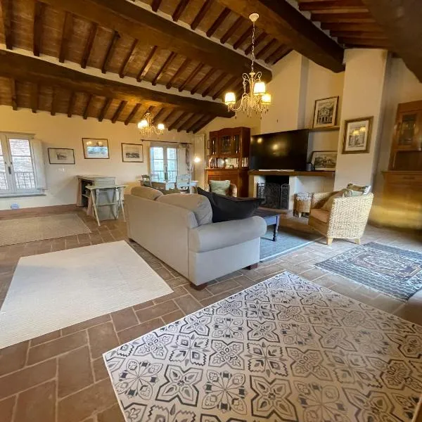2 King Bed, 2 Full Bathroom Apartment in Umbria - Tuscany, hotel in Città della Pieve