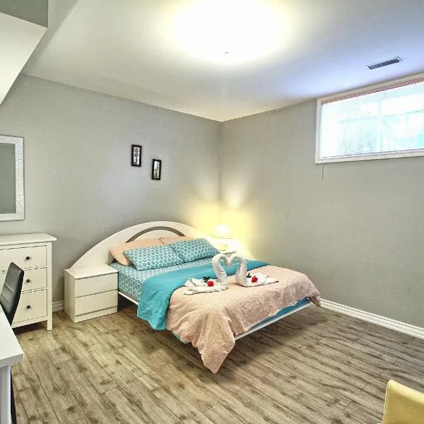 Bright Basement & Private Bathroom, free Parking, hotel v destinaci Vaughan