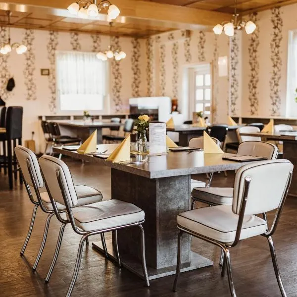 REBENTISCH - HOTEL Ferienwohnungen Restaurant, hotel v destinaci Hasselfelde