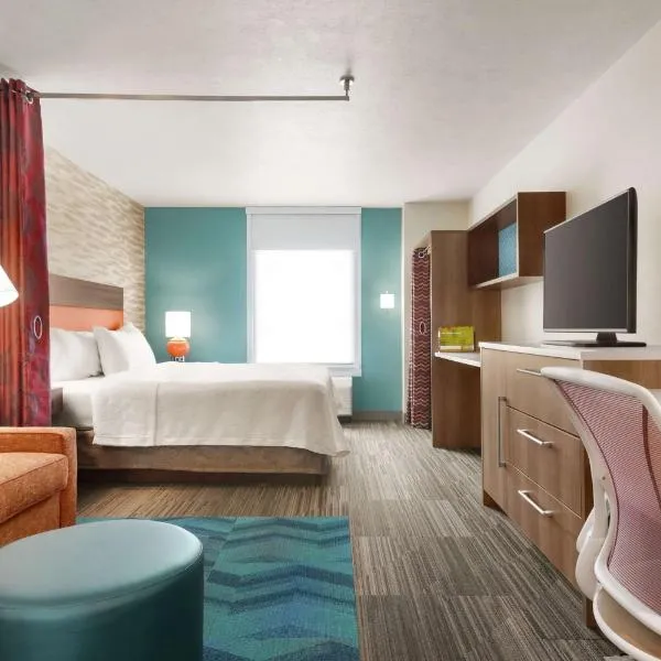 Home2 Suites By Hilton Bloomington Normal, hotel di Normal