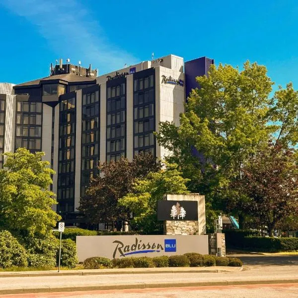 Radisson Blu Vancouver Airport Hotel & Marina, ξενοδοχείο σε Ρίτσμοντ