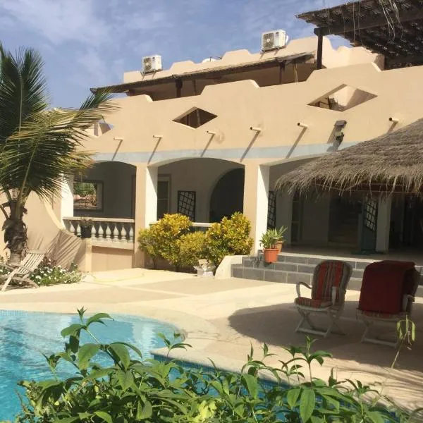 Les Filaos-Villa entre fleuve saloum et ocean, hotel v destinaci Palmarin