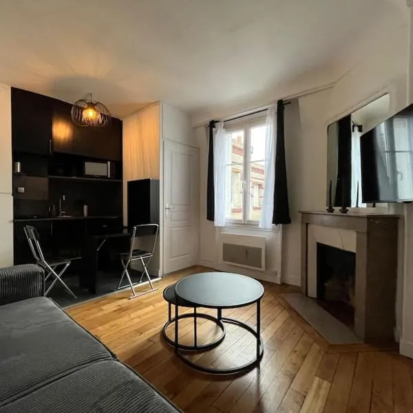 Central Typical Parisian Studio