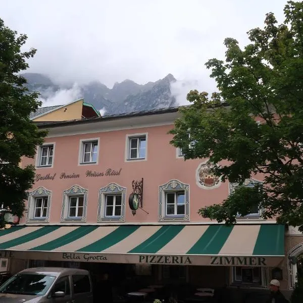 Weisses Rössel-Cavallo Bianco – hotel w mieście Werfen
