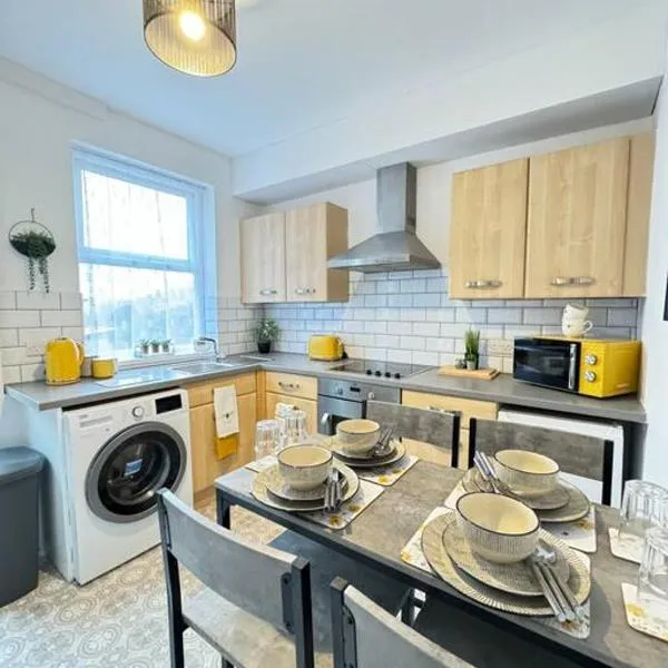 Cosy home in Barnsley centre, hotel i Barnsley