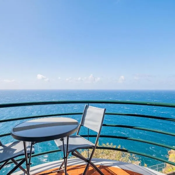 Sea View, hotel in Câmara de Lobos