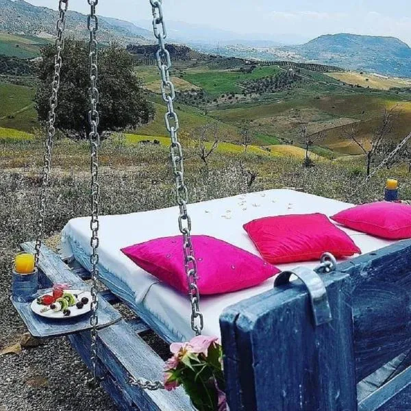 Casa Ceratonia, hotel in Alora
