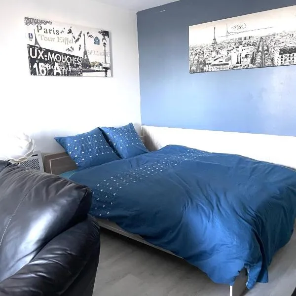 Studio cosy indépendant avec Jardin à Osny proche Cergy pontoise, hotell i Osny
