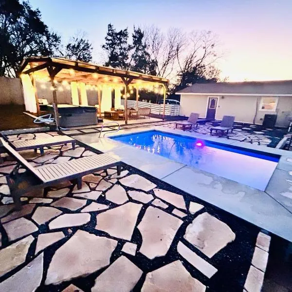 Manchaca Meadows - 4 Bedroom Villa、Manchacaのホテル