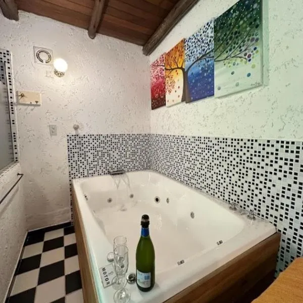 Apart Suite Rural, hidromasajes doble, pileta, Grupo Cabaña La Triada, hotel in Río Ceballos