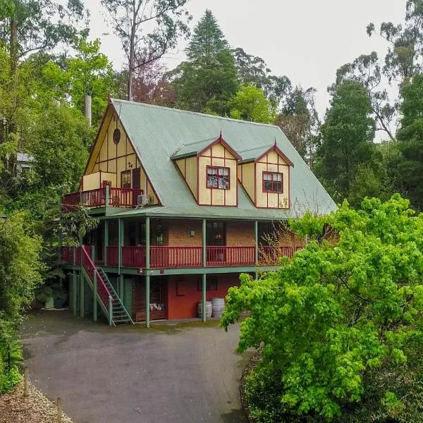 Mountain Lodge, hotel in Mount Dandenong