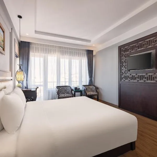 Palace Hotel, Hotel in Huế