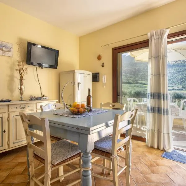 Casa al mare, hotel v destinaci Valledoria