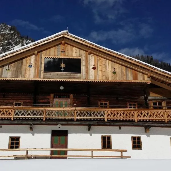 Alfenalm - Ferienwohnungen am Berg - Giatla Haus, hôtel à Innervillgraten