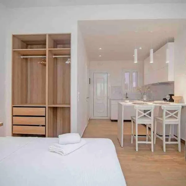 E & G Figareto apartments 3, hotel in Kanoni