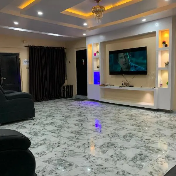 Umbrella properties - Eleyele Ibadan, ξενοδοχείο στο Ιμπαντάν