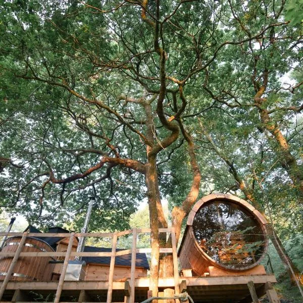 Viesnīca Pine Tree House with Hot tub & Sauna pilsētā Bārmuta