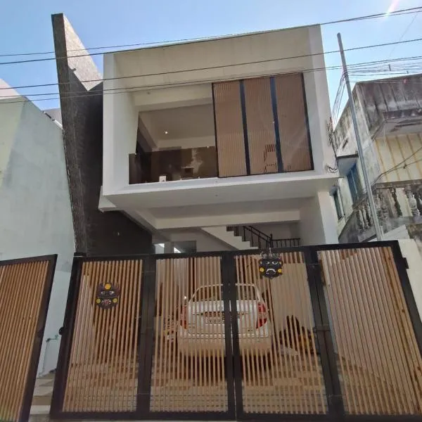 NIVAS HILL VIEW APARTMENTS, hotel v destinaci Tiruvannamalai