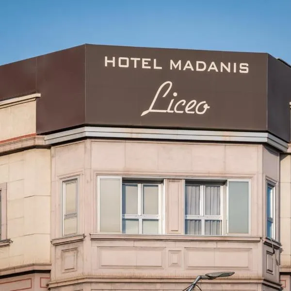 Hotel Madanis Liceo, хотел в Оспиталет де Лобрегат