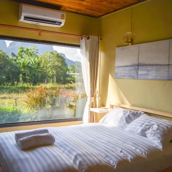 Phangnga Save House - เซฟเฮาส์พังงา, hotel v destinaci Phangnga