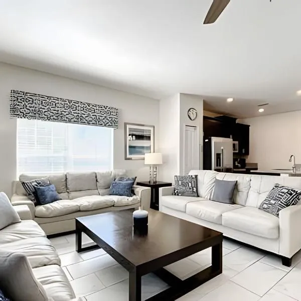 Stunning 5 bedroom house near Disney, hotel v destinaci Davenport