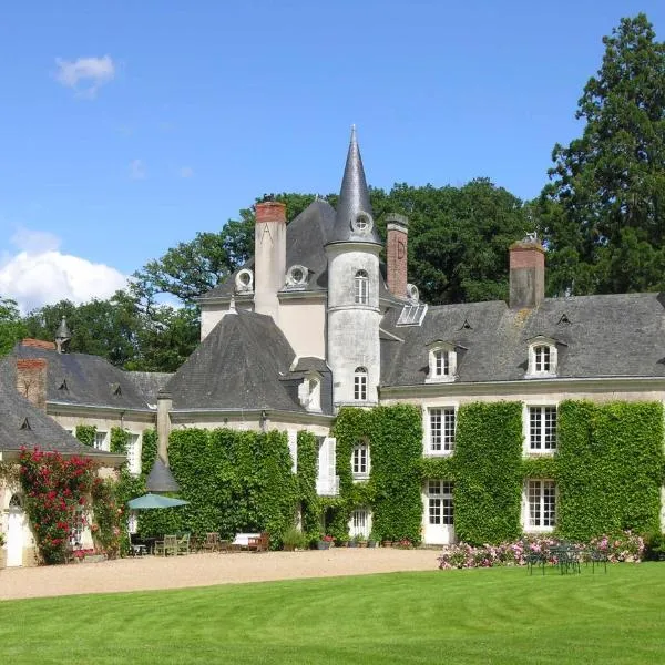 Château du Plessis - Anjou, hotel in Saint-Martin-du-Bois