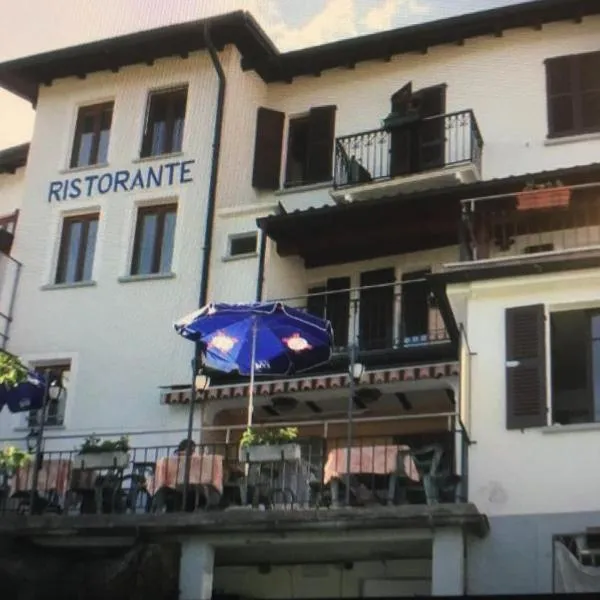 Viesnīca Ristorante Bar Pensione Novaggio pilsētā Novaggio