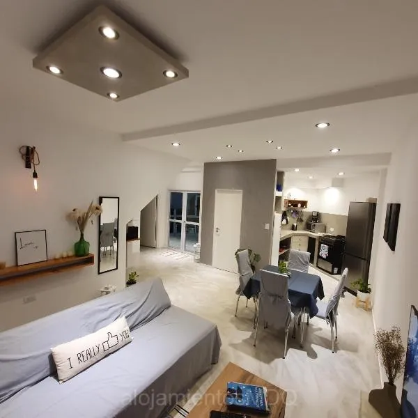 Casa Bruna, Divina y recién Renovada en Mar del Plata proximo Mogotes, a las playas del sur y El Faro - Somos AlojamientosMDQ -, hotel in Mar del Plata