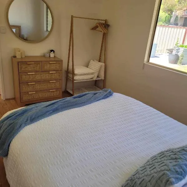 G&R Beach Cottage, hotel in Warnbro