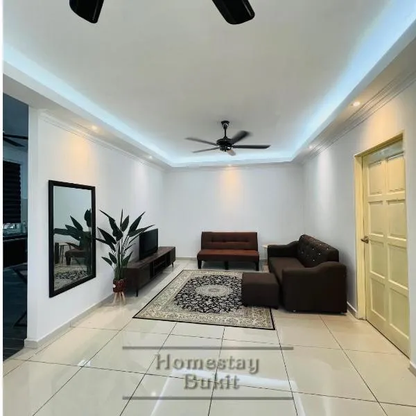Homestay Bukit Roses, hotel v destinaci Beranang