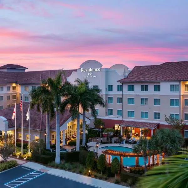 Residence Inn by Marriott Fort Myers at I-75 and Gulf Coast Town Center, hotel v destinaci Estero