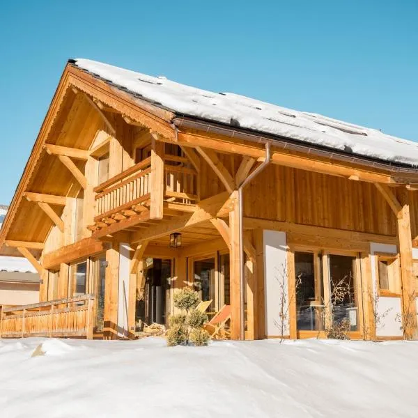 Chalet Ski Académie - Serre Chevalier: Saint-Chaffrey şehrinde bir otel