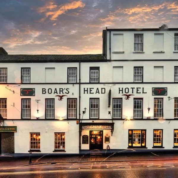 Boars Head Hotel, hotel a Llandefeilog