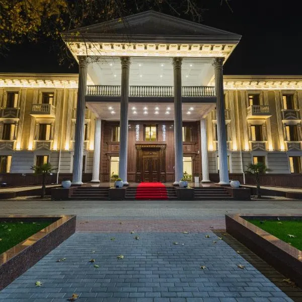 Zarafshon Parkside, hotel in Samarkand